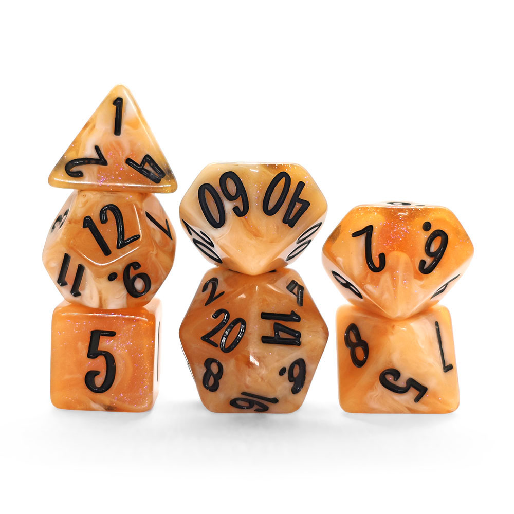 7個入り キャラメルクリームスワールグリッター多面体DNDダ - Board Game Rpg のレビューと価格